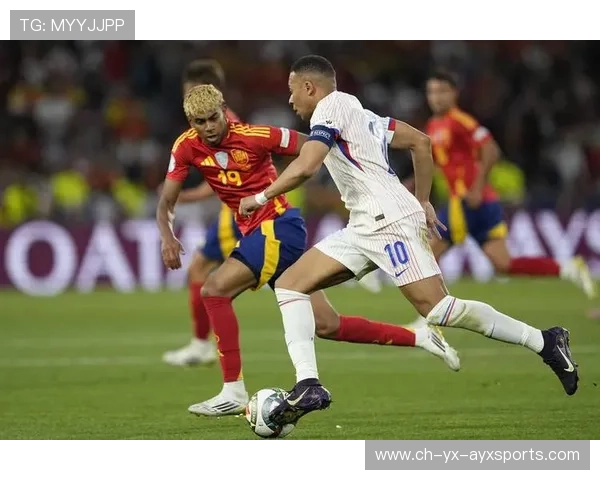 姆巴佩对阵塞尔维亚身体对抗的小组必争战